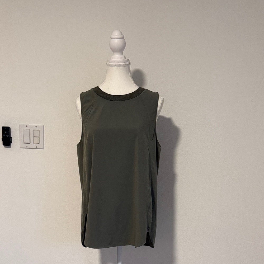 Athleta Olive Green Sleeveless Women's Top Size Medium